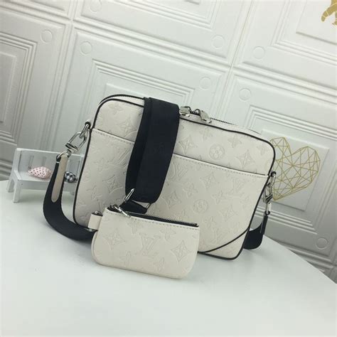 louis vuitton trio messenger|louis vuitton trio messenger white.